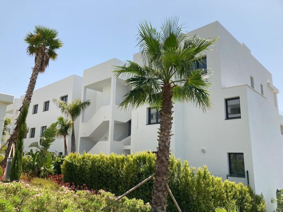 Coco Luxury 3 Bedrooms Lägenhet